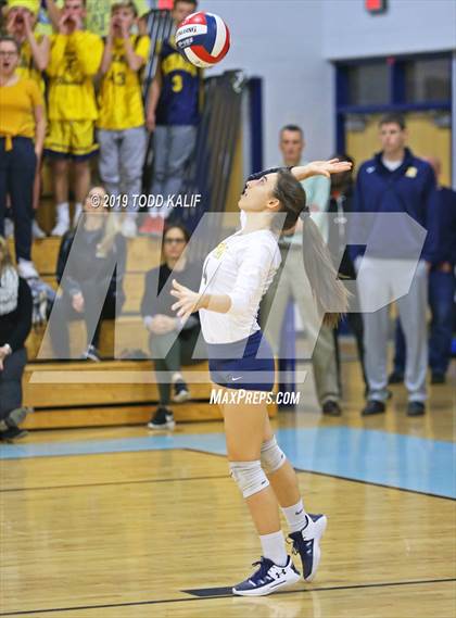 Thumbnail 2 in Avon vs. RHAM (CIAC Class L Semifinal) photogallery.