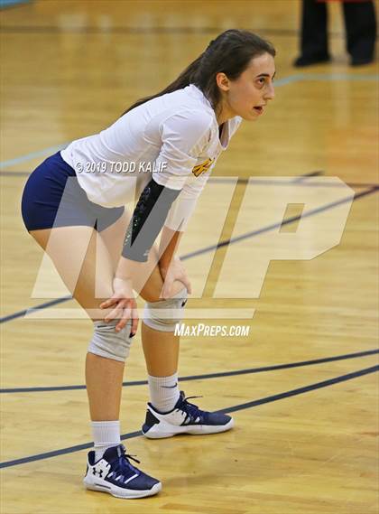Thumbnail 3 in Avon vs. RHAM (CIAC Class L Semifinal) photogallery.