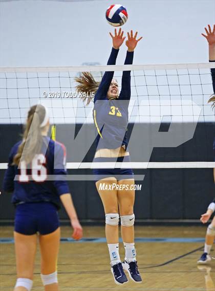 Thumbnail 3 in Avon vs. RHAM (CIAC Class L Semifinal) photogallery.