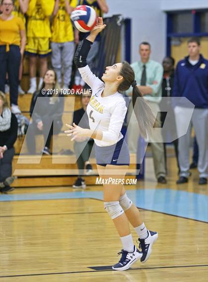 Thumbnail 3 in Avon vs. RHAM (CIAC Class L Semifinal) photogallery.