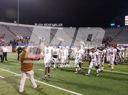 Thumbnail 3 in White Hall vs. Pulaski Academy (AAA 5A Final) photogallery.