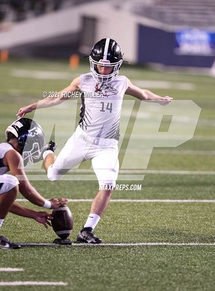 Thumbnail 2 in White Hall vs. Pulaski Academy (AAA 5A Final) photogallery.