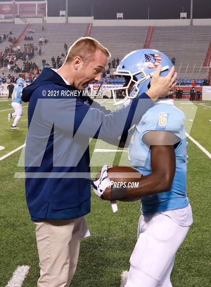 Thumbnail 3 in White Hall vs. Pulaski Academy (AAA 5A Final) photogallery.