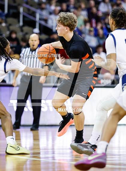 Thumbnail 3 in Ryle @ Lloyd Memorial photogallery.
