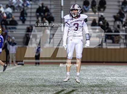 Thumbnail 1 in East Hampton vs Islip (Section 11 Division 3 Football Quarterfinal) photogallery.