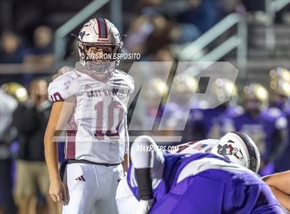 Thumbnail 3 in East Hampton vs Islip (Section 11 Division 3 Football Quarterfinal) photogallery.