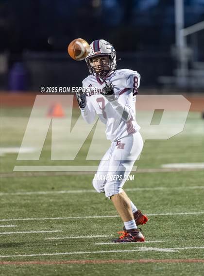 Thumbnail 3 in East Hampton vs Islip (Section 11 Division 3 Football Quarterfinal) photogallery.