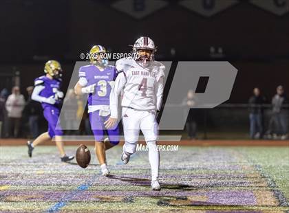 Thumbnail 1 in East Hampton vs Islip (Section 11 Division 3 Football Quarterfinal) photogallery.