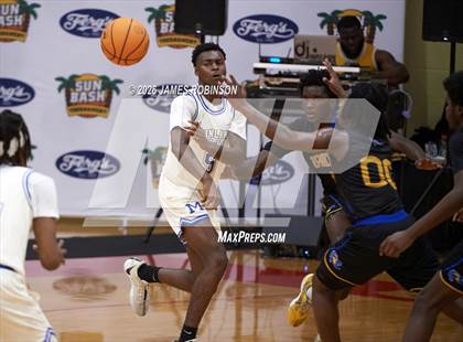 Thumbnail 3 in Mainland vs Rickards (Sun Bash) photogallery.