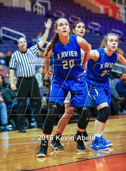 Thumbnail 2 in Xavier College Prep vs Boulder Creek (Hoopin' it Up at the Arena) photogallery.