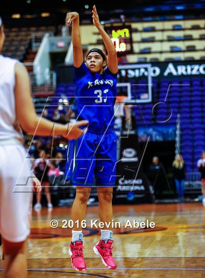 Thumbnail 2 in Xavier College Prep vs Boulder Creek (Hoopin' it Up at the Arena) photogallery.