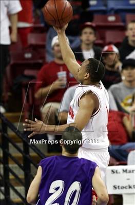 Thumbnail 2 in St. Augustine vs. Santa Cruz (State D3 Final)#2 photogallery.