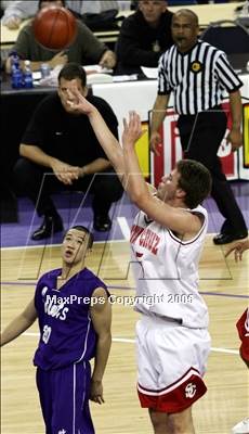 Thumbnail 2 in St. Augustine vs. Santa Cruz (State D3 Final)#2 photogallery.