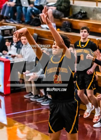 Thumbnail 3 in St. Augustine vs. Torrey Pines (Torrey Pines Holiday Classic) photogallery.