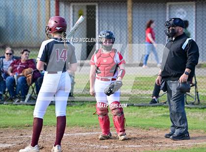 Thumbnail 2 in Atkins vs Perryville photogallery.