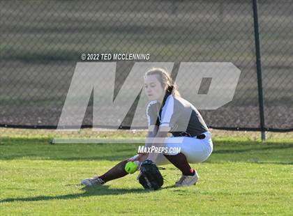 Thumbnail 3 in Atkins vs Perryville photogallery.
