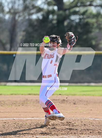 Thumbnail 3 in Atkins vs Perryville photogallery.