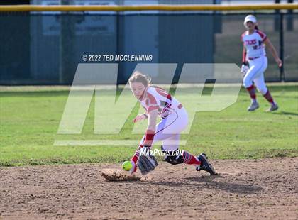 Thumbnail 2 in Atkins vs Perryville photogallery.
