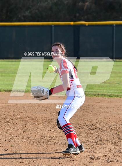 Thumbnail 2 in Atkins vs Perryville photogallery.