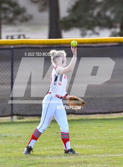 Thumbnail 3 in Atkins vs Perryville photogallery.