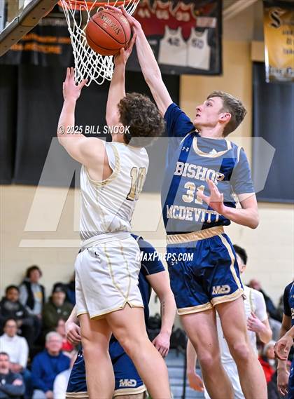 Thumbnail 1 in Bishop McDevitt @ Berks Catholic (PIAA D3 Class 4A Quarterfinal) photogallery.