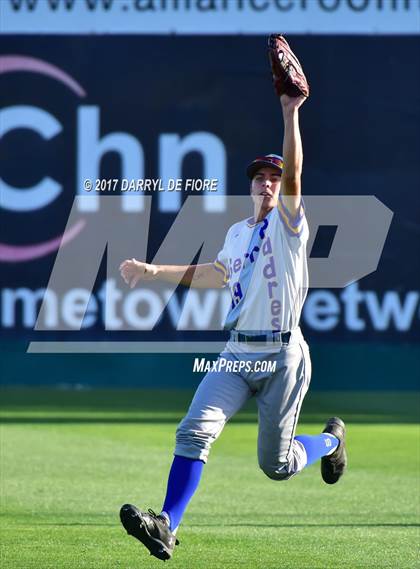 Thumbnail 3 in Palma vs. Serra (CIF CCS Semifinal) photogallery.
