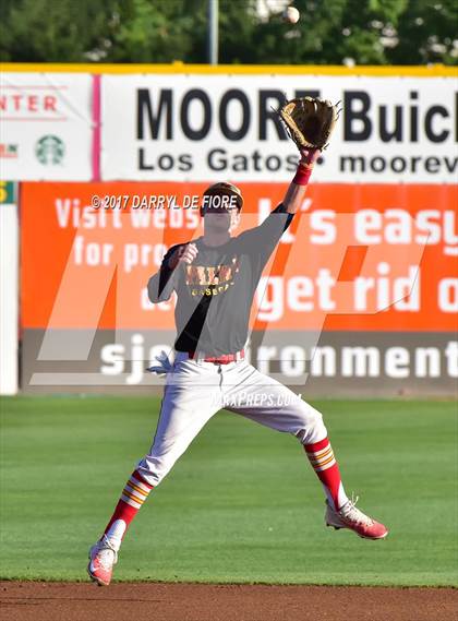 Thumbnail 2 in Palma vs. Serra (CIF CCS Semifinal) photogallery.
