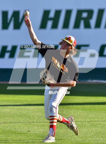 Thumbnail 3 in Palma vs. Serra (CIF CCS Semifinal) photogallery.