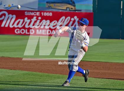 Thumbnail 2 in Palma vs. Serra (CIF CCS Semifinal) photogallery.