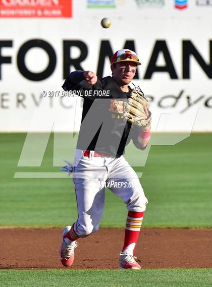 Thumbnail 3 in Palma vs. Serra (CIF CCS Semifinal) photogallery.