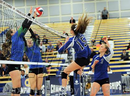 Thumbnail 3 in Branson vs. La Jolla Country Day (CIF State D5 Final) photogallery.