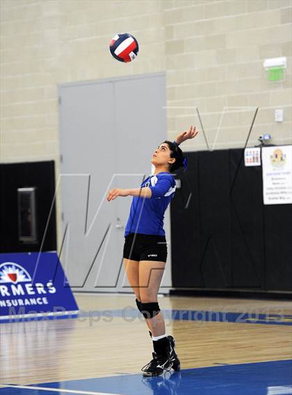 Thumbnail 3 in Branson vs. La Jolla Country Day (CIF State D5 Final) photogallery.