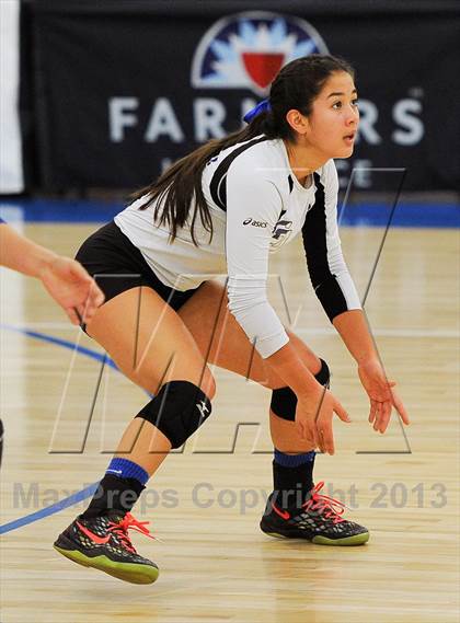 Thumbnail 3 in Branson vs. La Jolla Country Day (CIF State D5 Final) photogallery.