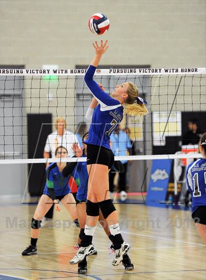 Thumbnail 2 in Branson vs. La Jolla Country Day (CIF State D5 Final) photogallery.
