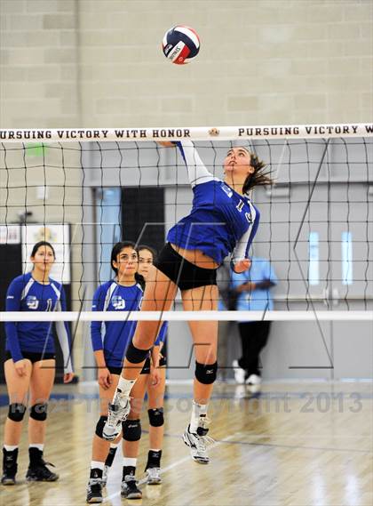 Thumbnail 1 in Branson vs. La Jolla Country Day (CIF State D5 Final) photogallery.