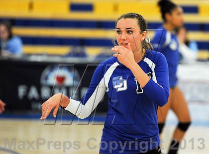 Thumbnail 2 in Branson vs. La Jolla Country Day (CIF State D5 Final) photogallery.