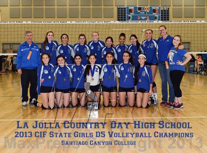 Thumbnail 1 in Branson vs. La Jolla Country Day (CIF State D5 Final) photogallery.