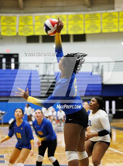 Thumbnail 2 in Centennial @ Chattahoochee photogallery.