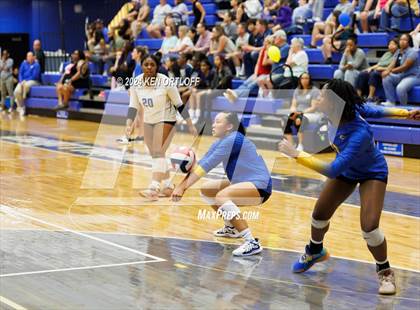 Thumbnail 3 in Centennial @ Chattahoochee photogallery.