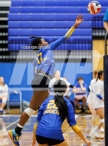 Thumbnail 1 in Centennial @ Chattahoochee photogallery.