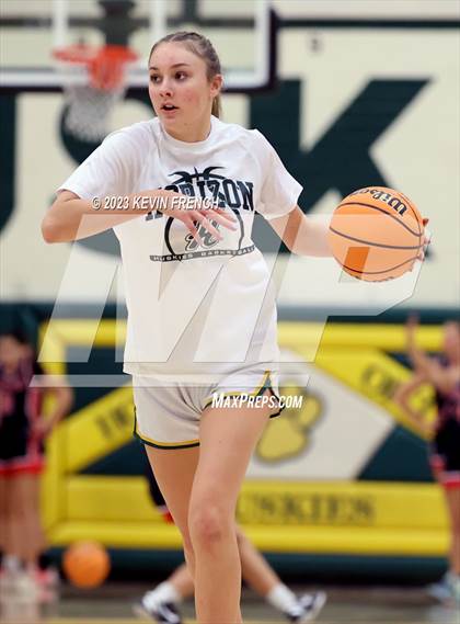 Thumbnail 1 in Bradshaw Mountain vs Horizon (3rd Annual Feast Mode Thanksgiving Tournament) photogallery.