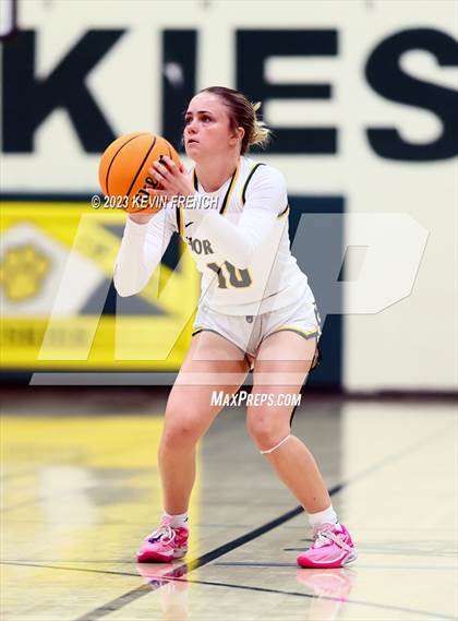 Thumbnail 2 in Bradshaw Mountain vs Horizon (3rd Annual Feast Mode Thanksgiving Tournament) photogallery.