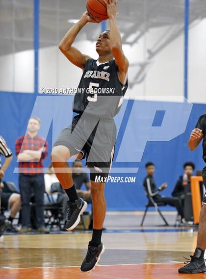 Thumbnail 3 in Juarez vs. Jones (IHSA Chicago Regional Quarterfinal) photogallery.
