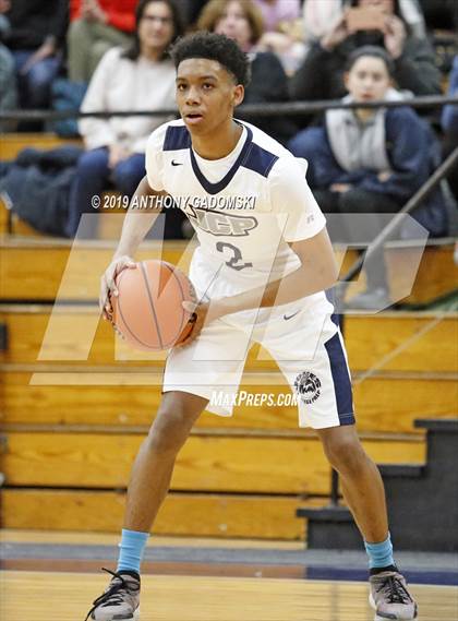 Thumbnail 1 in Juarez vs. Jones (IHSA Chicago Regional Quarterfinal) photogallery.