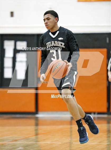 Thumbnail 2 in Juarez vs. Jones (IHSA Chicago Regional Quarterfinal) photogallery.