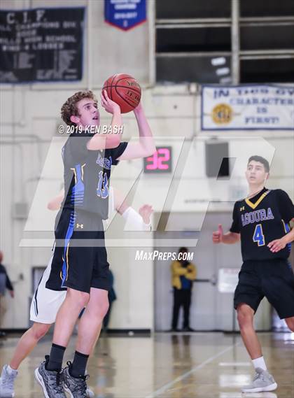 Thumbnail 1 in Agoura @ Camarillo photogallery.