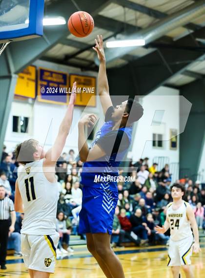 Thumbnail 2 in Valley Central vs Our Lady of Lourdes (Section 9 Class AA Semifinal) photogallery.