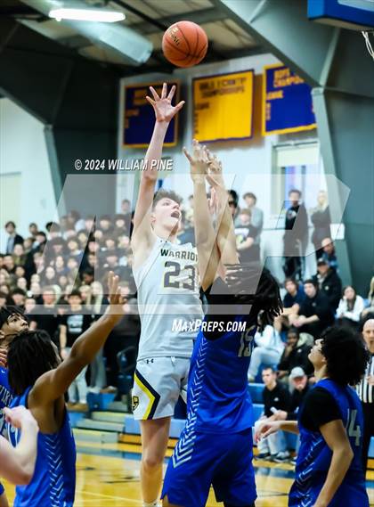 Thumbnail 3 in Valley Central vs Our Lady of Lourdes (Section 9 Class AA Semifinal) photogallery.
