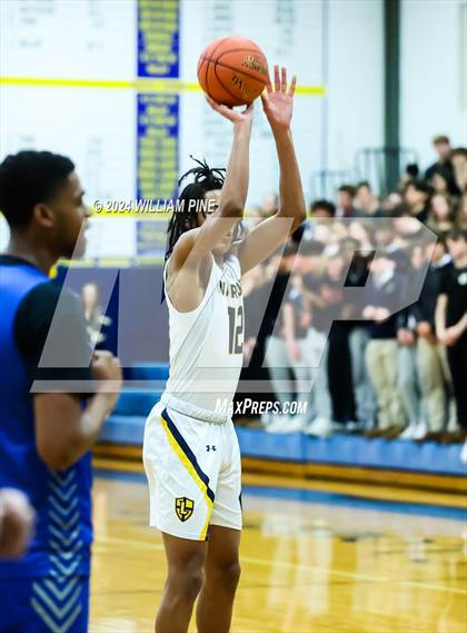 Thumbnail 3 in Valley Central vs Our Lady of Lourdes (Section 9 Class AA Semifinal) photogallery.