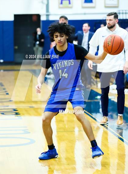 Thumbnail 2 in Valley Central vs Our Lady of Lourdes (Section 9 Class AA Semifinal) photogallery.